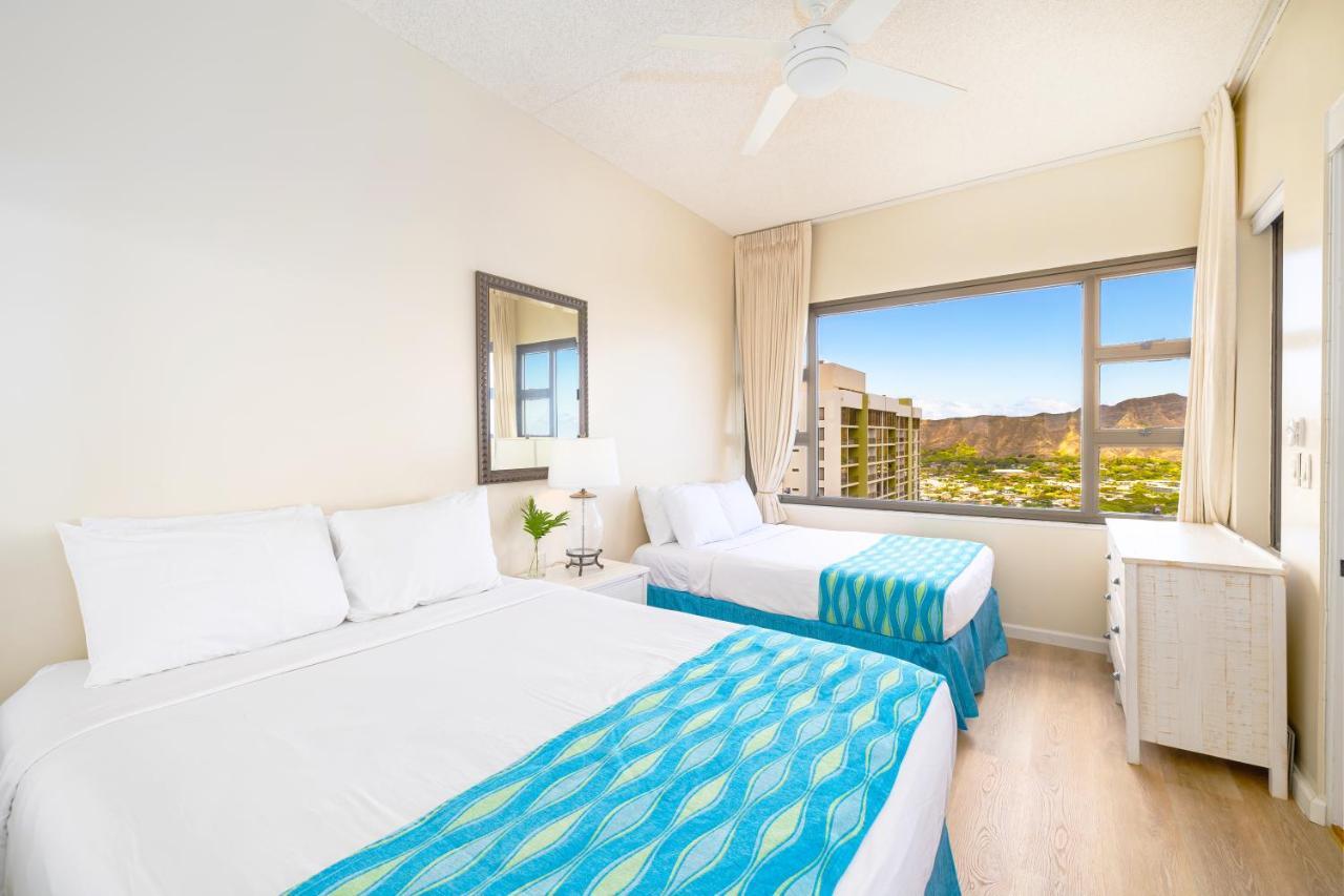 Apartment Ocean View Oasis With Free Parking, A Waikiki Gem! *